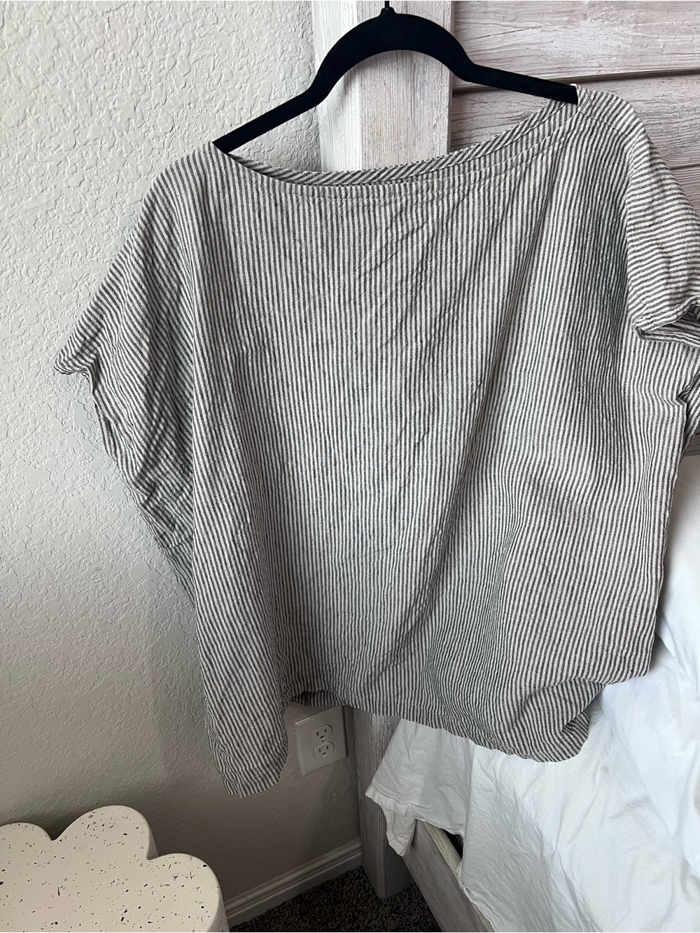 notPERFECTLINEN Striped Short-Sleeve Tunic in Cream and Black